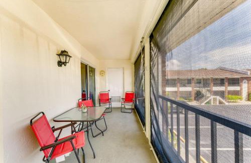 Englewood South Apartment | Englewood Condo Less Than 3 Mi to the Beach and Golfing!
