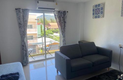 Chalong House | English owned Homestay and Yoga