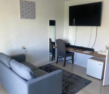 Chalong House | English owned Homestay and Yoga