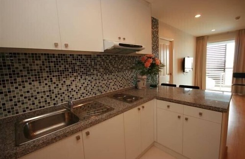 Hua Hin Condo | English owned pool view condo, now with personal internet for multi users.