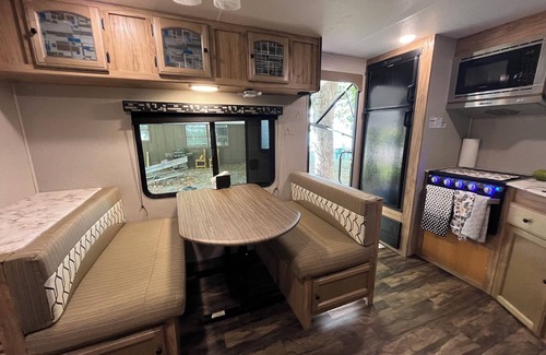 Grand Rapids RV Rental | Enjoy 2019coach camper on beautiful Pokegama lake Relax and enjoying the nature!