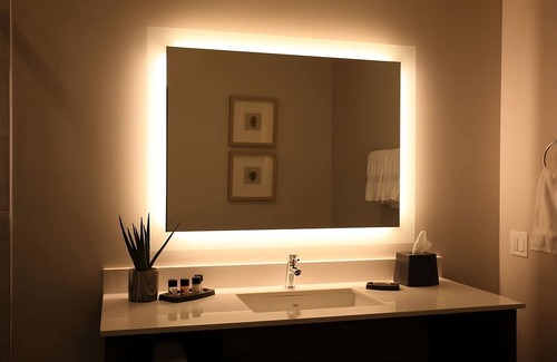 Winters Hotel | Enjoy a Hassle-Free Stay! Four Relaxing Units, Pets are Allowed, Free Parking!