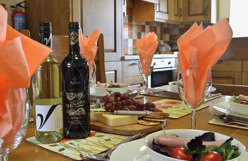 Glandyfi Cottage | Enjoy a holiday here at any time of year in this cosy converted cottage.