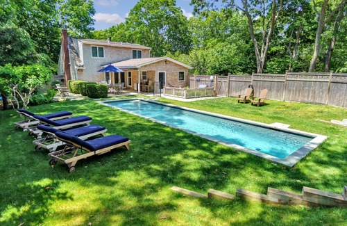 Sag Harbor House | Enjoy a lovely summer retreat in Sag Harbor Village, 1 mile to Main Street