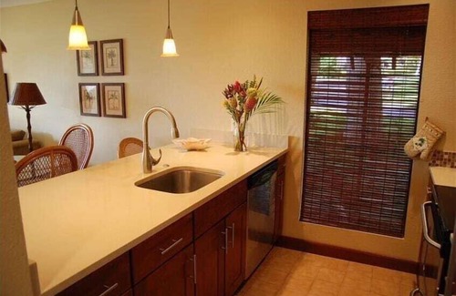 Kihei Condo | Enjoy a Piece of Paradise with Ocean View, Whale Watching, Snorkeling and More!