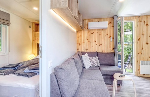 Wemding House | Enjoy a real Tiny Haus vacation close to nature at Camping Park Wemding!