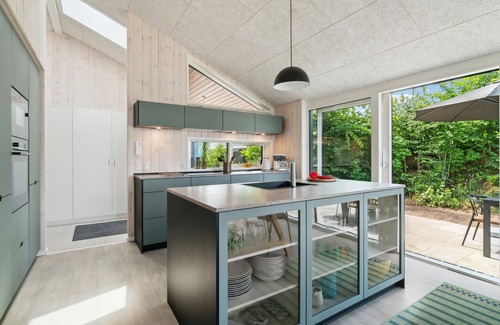 Norddjurs Municipality House | Enjoy a relaxing vacation in this vacation home with sea panorama.