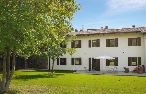 Udine House | Enjoy a relaxing vacation in this welcoming and comfortable cottage.