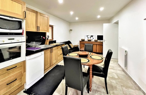 Treves Apartment | Enjoy a wonderful view of the mountains on vacation in this beautiful vacation apartment.