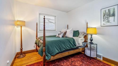 Iron Mountain House | Enjoy All the Seasons on Moon Lake