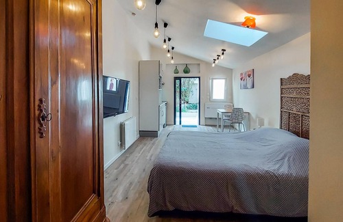 Saint-Bauzille-de-Putois Apartment | Enjoy an unforgettable vacation in this inviting apartment close to nature!