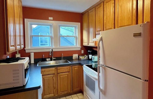Ann Arbor Apartment | Enjoy Ann Arbor! Perfect Spot-Near Downtown, Campus & Stadium-nBeautiful Apt