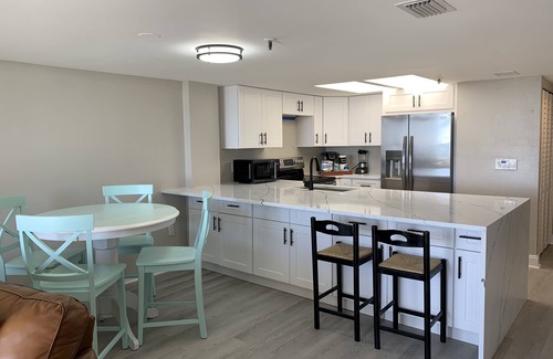 Madeira Beach Condo | Enjoy Beachfront Views! Walk to John's Pass!