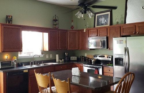 Hayesville House | Enjoy, Beautiful, up close & personal mountain views ,1 mile from Lake Chatuge