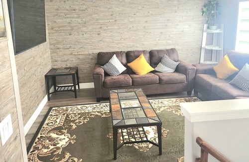 Saskatoon House | Enjoy brand new modern and stylish house