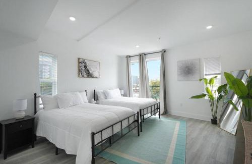 Northeast House | Enjoy City Skyline Views from private RoofDeck!
