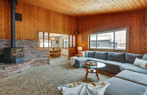 Granby House | Enjoy Deck and Mtn Views Grand Lake Retreat!