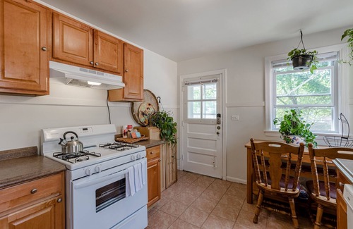Evanston Apartment | Enjoy Evanston! Slow Down After a Busy Day Sight Seeing - Walking Distance from Public Transportation by AllSet Turnover