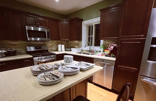 Pefferlaw Cottage | Enjoy fishing at riverside,4 Acres beautiful cottage with brand new pool