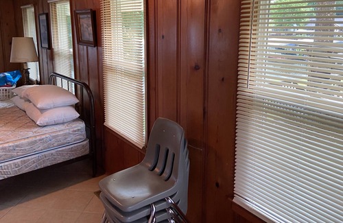 Gravois Mills House | Enjoy hunting and fishing Or just relax and enjoy the lake and relax