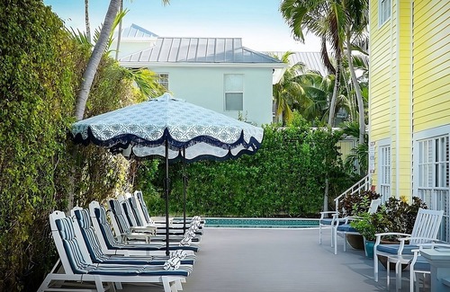 Uptown - Upper Duval House | Enjoy Kew Wests Historic Old Town! Beach Access, Onsite Bar, Short Walk to Duval