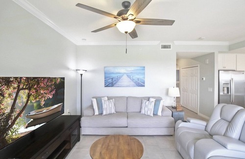 Lakewood Ranch Condo | Enjoy lake and golf views from this Lakewood National condo - Sunsational