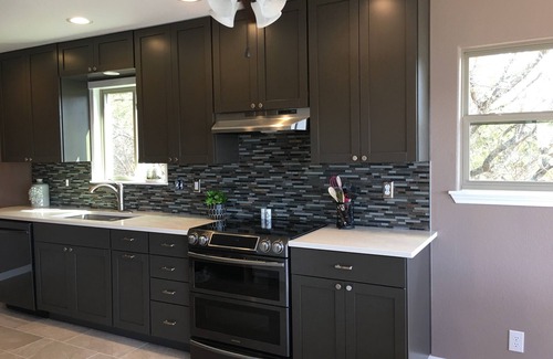 Burnet House | Enjoy our beautifully remodeled Lake Buchanan Waterfront home & multiple decks