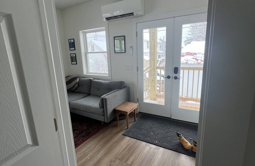 Winooski Apartment | enjoy our newly constructed in-law apartment close to downtown accommodations