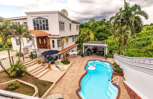 Jaguey House | Enjoy Rare Huge POOL 4br Perfect for Families!