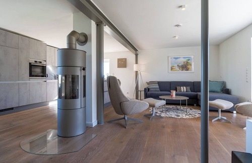Westerhever House | "Enjoy relaxing days at Reethus 8 Grad Ost near the coast!"