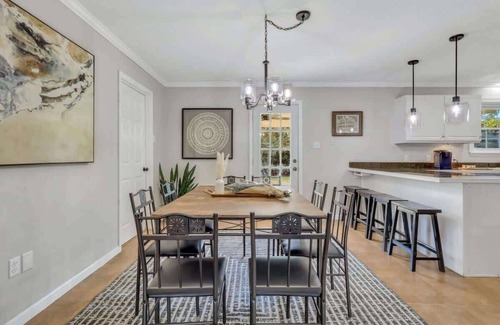 Pooler House | Enjoy Savannah 3BR w/King Bed