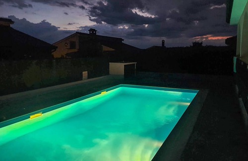 Dracevac House | Enjoy some unforgettable holidays in this holiday home with pool.