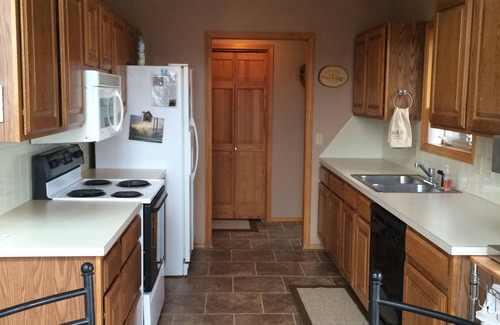 Shell Knob House | Enjoy Table Rock Lake staying at this Beautiful 5 Bedroom Home! Great location!
