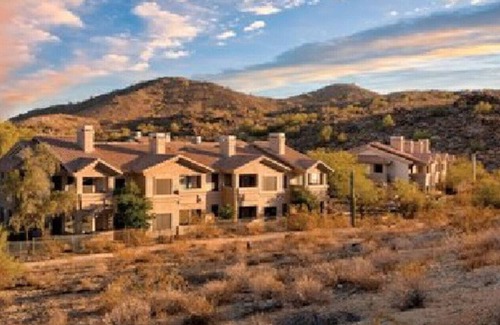 Ahwatukee Foothills Condo | Enjoy the beautiful setting with your family in this 2BD condo w/resort amenities