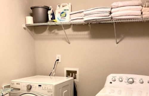 Newnan House | Enjoy the comfort of a Home away from your Home.