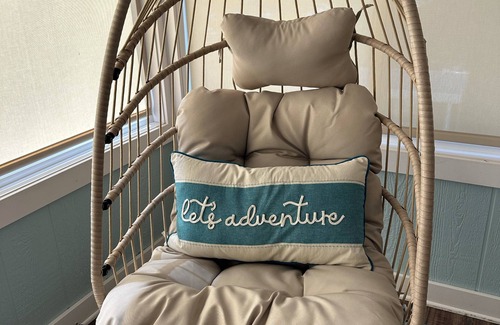 Le Claire House | Enjoy the River Oasis with your family for some relaxing riverside fun!