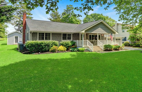 Mattituck House | Enjoy the Serenity of Wine Country on Long Island's North Fork!