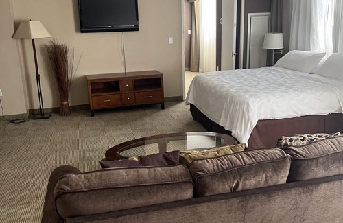 Bridgeport Apartment | Enjoy the Venues of downtown Bridgeport's vibrant energy, at Park City Place.