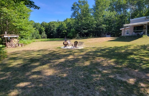 Kingsley House | Enjoy theTraverse City area lakes, rivers, wineries, trails and seclusion here!