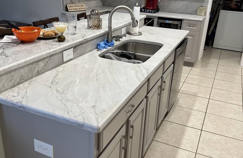 Tarpon Springs House | Enjoy this Exclusive - 4 Bedroom FL Home with Privacy Fence and Private Pool