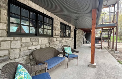 Ouray Condo | Enjoy this Private & Centrally Located 2 bed/2 bath Loft