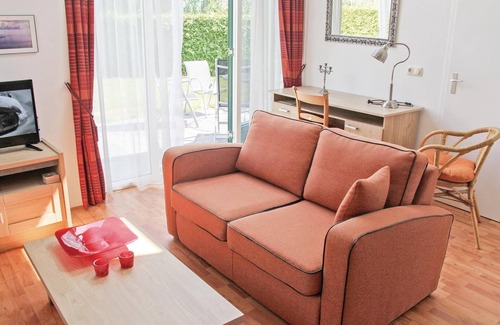 Tzummarum House | Enjoy this well-kept vacation home in the inviting vacation park De Friese Wadden in Tzummarum.
