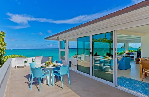 Lanikai House | Enjoy watching for Sea Turtles off your Ocean Front Deck!