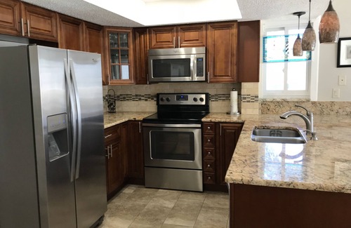 Indian Shores Condo | Enjoy white sand, amazing sunsets in a beautiful, comfortable, renovated condo