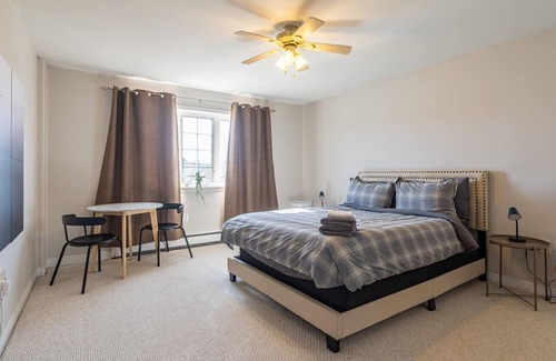 Halifax House | Enjoy your elegant and spacious townhouse in Halifax.