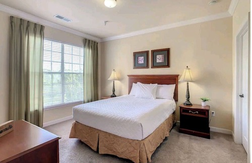 Loughman Condo | Enjoy your stay in this cozy, condo located at the luxurious Tuscana Resort