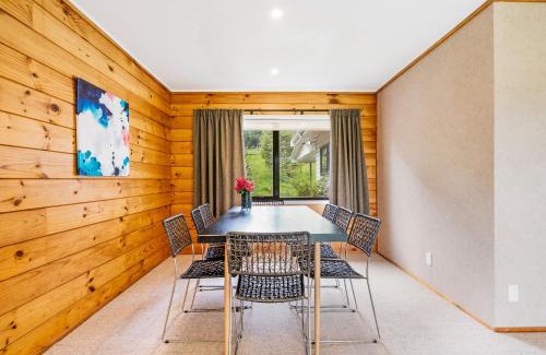 Silverdale Villa | Enjoyable Cozy Life Style Villa