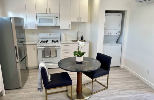 University Heights Apartment | Enjoyable studio with AC in sunny San Diego