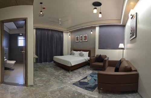 Latur Hotel | Enrise by Sayaji, Latur