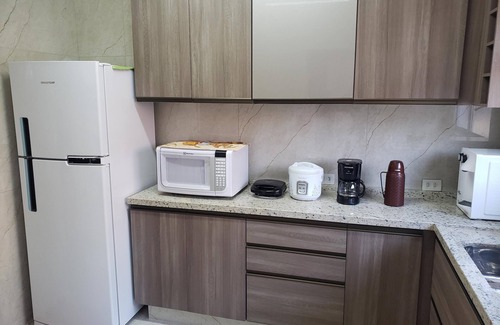 Enseada Apartment | Enseada Beach Guarujá - SP Cozy 03 bedroom apartment one block from the sea